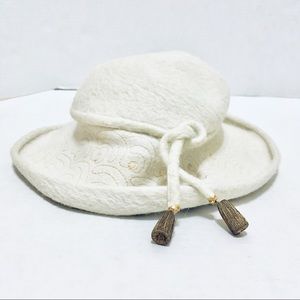Vintage Riley Original Designs cream color hat